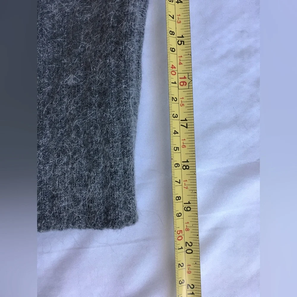 Vintage Gorgeous Bravo warm grey lambswool and angora rabbit hair cardigan. - Picture 7 of 11